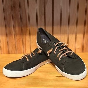 Sperry women’s pier view sneaker 9.5